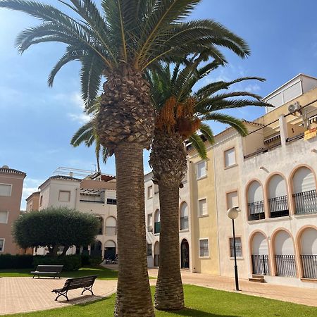 Torrevieja 2 Bedrooms Appartment Exteriör bild