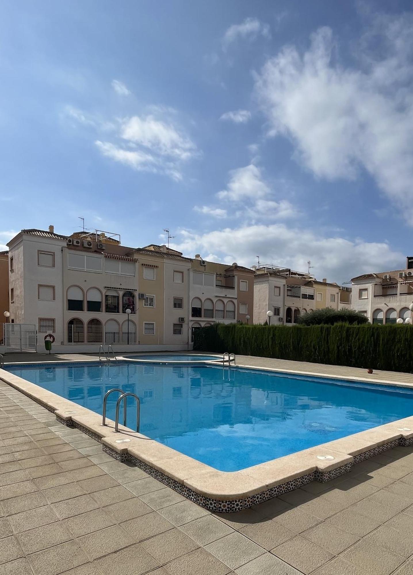 Torrevieja 2 Bedrooms Appartment Exteriör bild